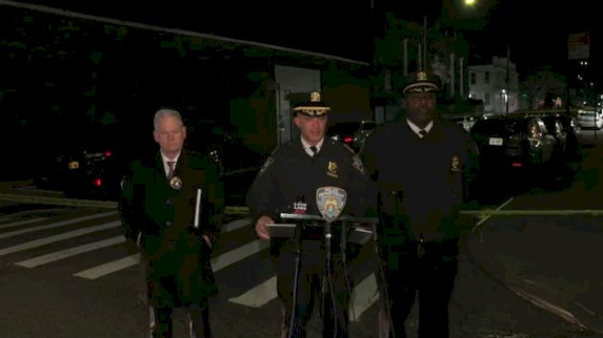 10-injured-in-shooting-outside-queens-music-venue,-suspects-at-large,-nypd-says