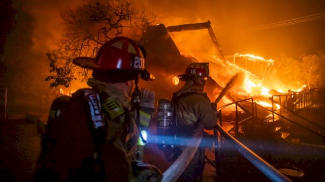 la-fires-live-updates:-at-least-25-fire-related-deaths,-medical-examiner-says