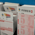 powerball-jackpot-jumps-to-$1b-after-no-grand-prize-winner-in-wednesday’s-drawing