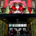 new-york-tourist-stabbed-while-changing-baby’s-diaper-in-macy’s-restroom,-suspect-charged:-police