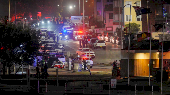 new-york,-los-angeles-law-enforcement-on-alert-in-wake-of-bondi-beach-fatal-shooting