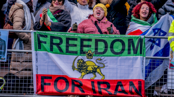 iranian-leader,-trump-trade-threats-as-activists-say-protest-deaths-rising