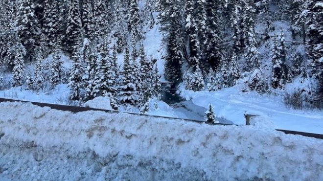 man-dies-after-being-caught-in-avalanche-while-snowmobiling
