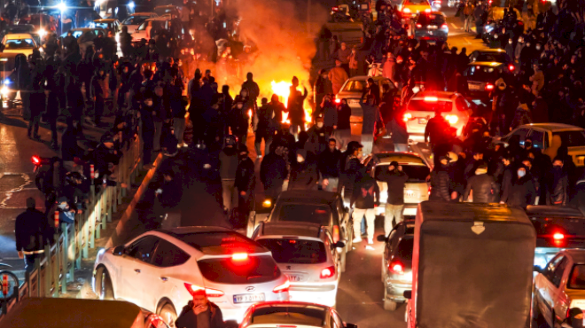 iran-protests:-trump-says-he’s-been-told-the-‘killing’-has-stopped,-executions-won’t-occur