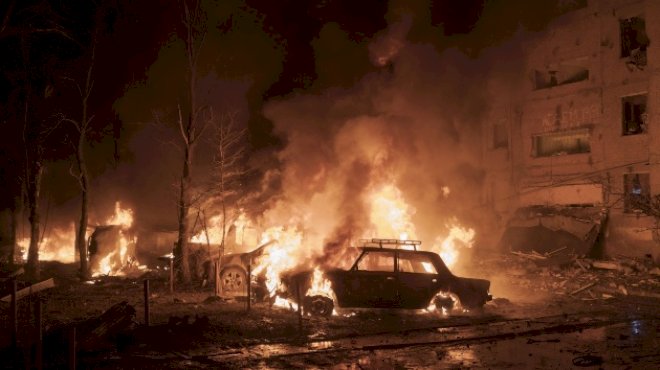 russian-strikes-kill-3-in-ukraine-as-zelenskyy-calls-for-western-air-defense-aid