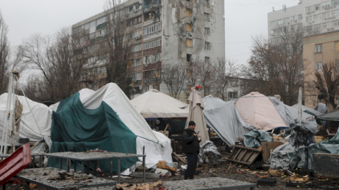 ukraine-and-russia-exchange-deadly-drone-attacks,-zelenskyy-calls-for-energy-truce