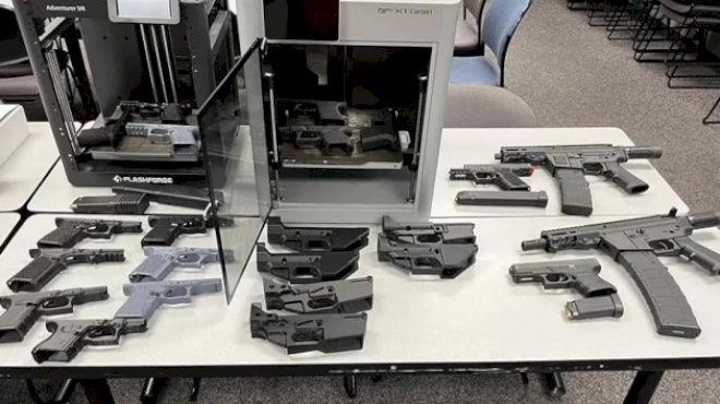 over-2-dozen-3d-printed-ghost-guns-seized-from-teen’s-bedroom:-da