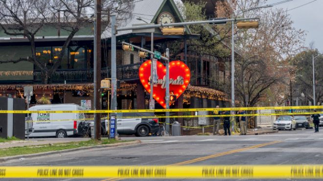 terrorism-motive-probed-in-mass-shooting-at-austin-bar:-fbi