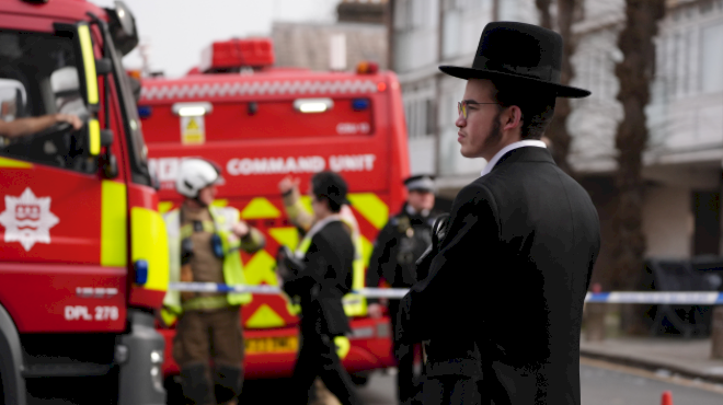 jewish-volunteer-ambulances-set-on-fire-in-london-investigated-as-hate-crime:-police