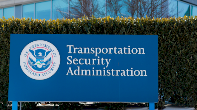 tsa-officers-receive-their-1st-paychecks-in-weeks