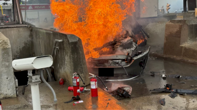 ‘bob’s-burgers’-star-eugene-mirman-thanks-‘heroic-people’-who-pulled-him-from-burning-vehicle