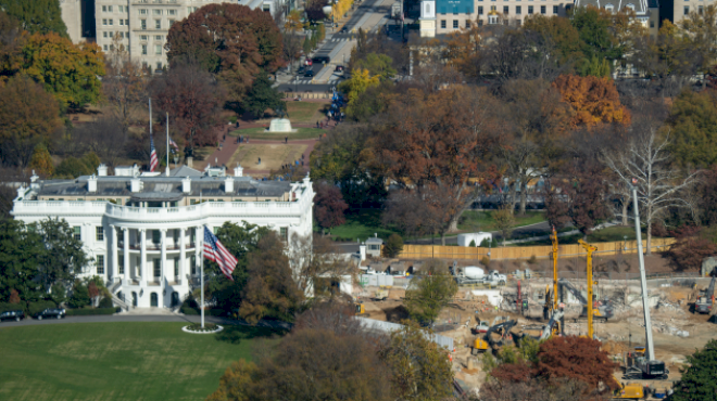 americans-oppose-trump-ballroom-2-to-1;-even-more-oppose-his-signature-on-money:-abc-news/washington-post/ipsos-poll
