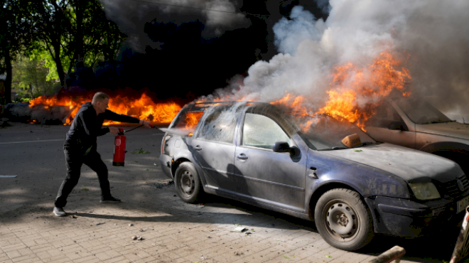 dozens-of-ukrainian-drones-target-moscow,-mayor-says,-amid-overnight-attack-on-russia