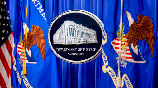 doj-probing-$2.6-billion-in-oil-trades-related-to-iran-war,-sources-say