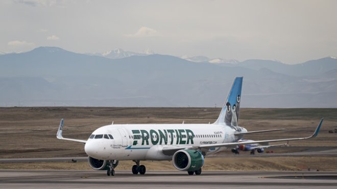 denver-airport-fatal-collision-was-a-suicide,-man-identified,-officials-say