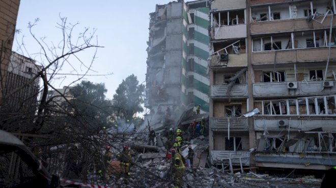 russia-kills-several-in-kyiv-attack-as-zelenskyy-urges-global-response-to-‘terror’