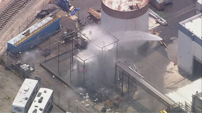 evacuation-zone-shrinks-after-‘worst-case-scenario’-of-southern-california-chemical-tank-explosion-averted,-officials-say