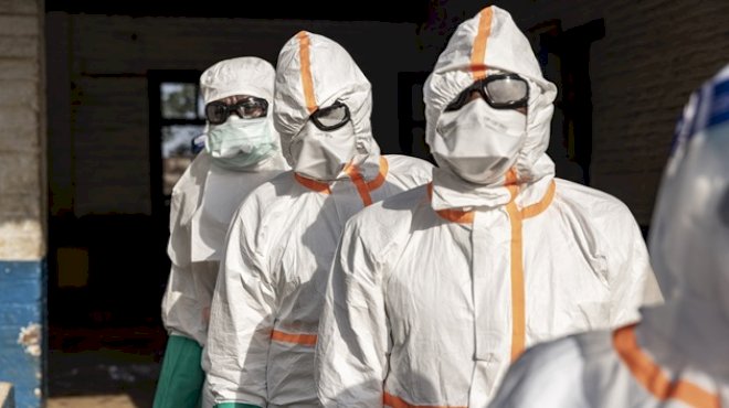 ‘out-of-control’:-doctors-on-the-front-line-of-ebola-outbreak-speak-out