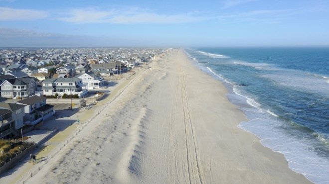 14-year-old-boy-goes-missing-in-ocean-in-new-jersey,-search-ongoing:-police