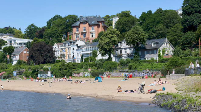 scorching-heat-wave-continues-in-europe-with-record-breaking-highs-in-uk-and-france