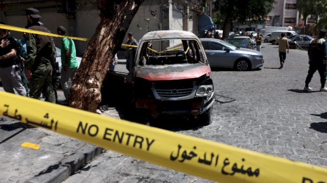 explosions-reported-in-damascus-amid-macron’s-visit-to-syria,-state-media-says