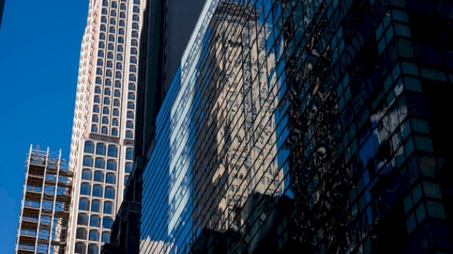 midtown-manhattan-blocks-evacuated-after-beams-found-buckling-at-construction-site:-police