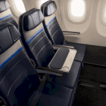 united-to-offer-blocked-middle-seat-option-in-economy-plus