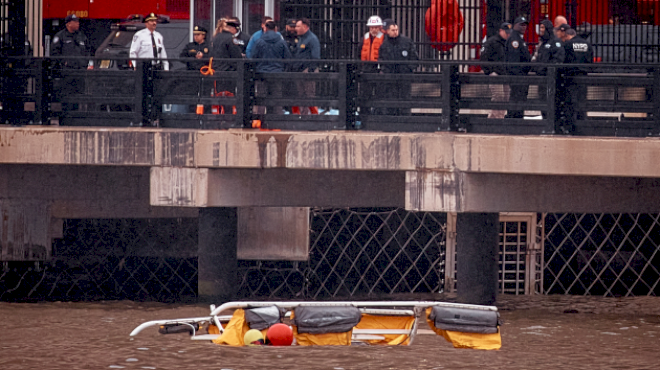 bird-strike-likely-caused-new-york-city-helicopter-crash-in-hudson-river:-ntsb