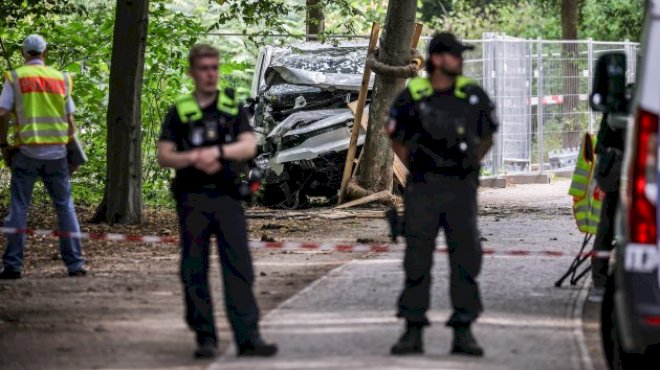 suspect-in-deadly-berlin-lgbtq+-parade-vehicle-crash-killed,-police-say