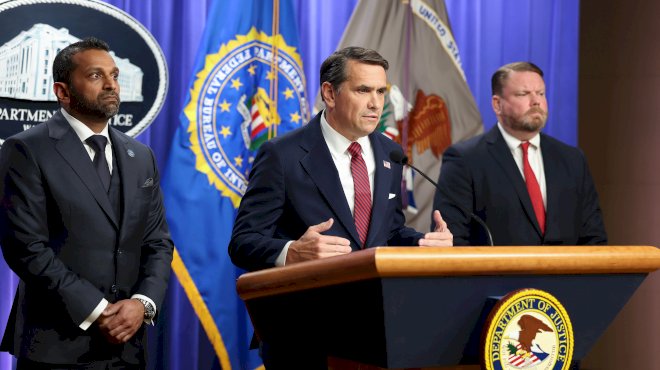 doj-sought-input-on-comey-case-from-notorious-gangster-sammy-‘the-bull’-gravano,-defense-says