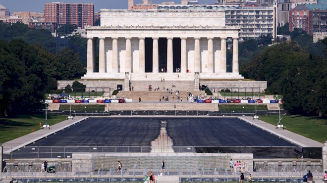 trump-acknowledges-‘no-video-or-proof’-of-alleged-vandalism-to-reflecting-pool